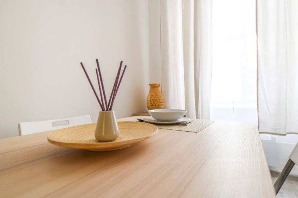 2 Bedroom Flat In Nyar Str., Boutique Budapest Esterno foto